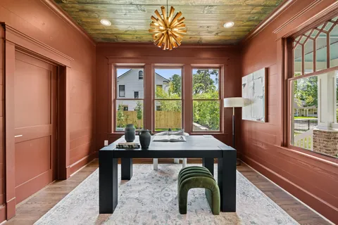 $2,400,000 | 1836 Cortlandt Street, Houston, TX 77008