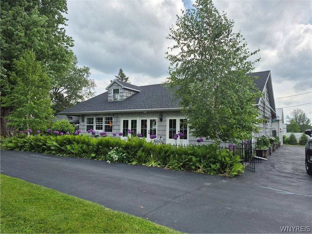 5525 Old Goodrich Road Clarence, NY 14032 - Photo 1 of 50