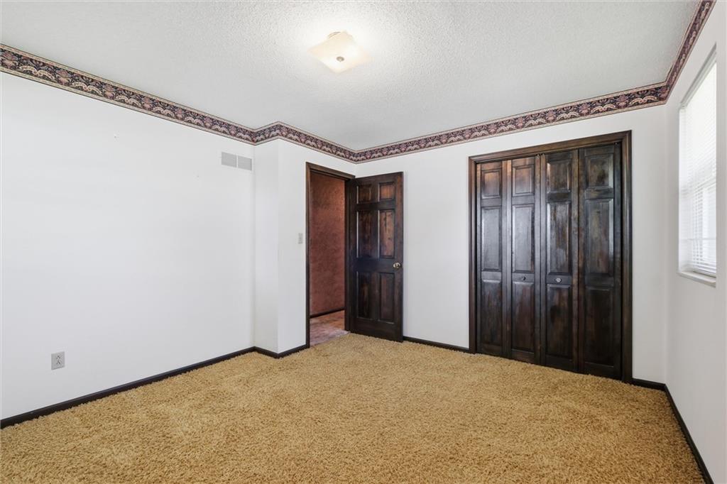 3300 South Phelps Road Independence, MO 64055 - Photo 18 of 31