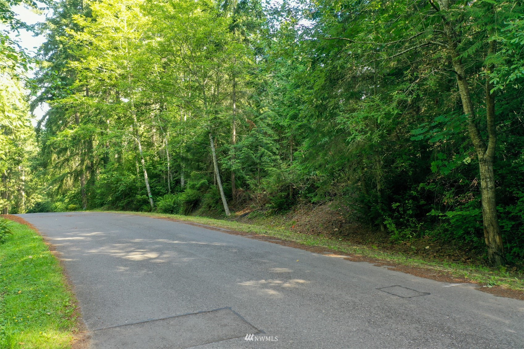 16820 Seminole Road Northeast Poulsbo, WA 98370 - Photo 7 of 14 Gallery Image 7