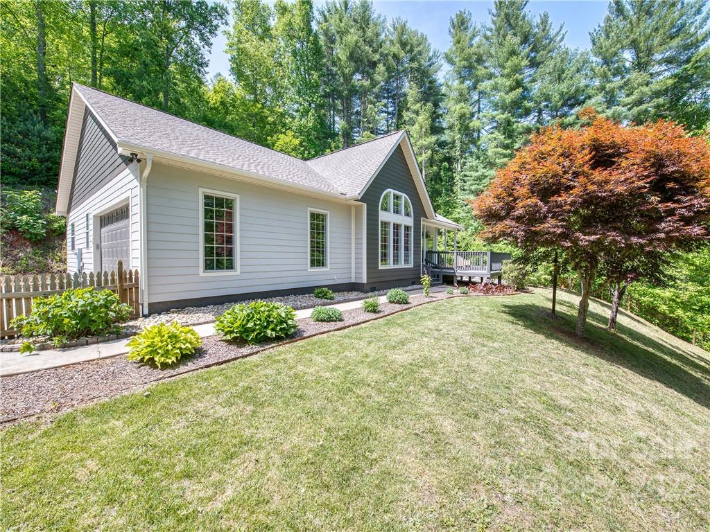 166 Amaroo Ridge, Unit 5 6 Sylva, NC 28779 - Photo 2 of 30 Gallery Image 2