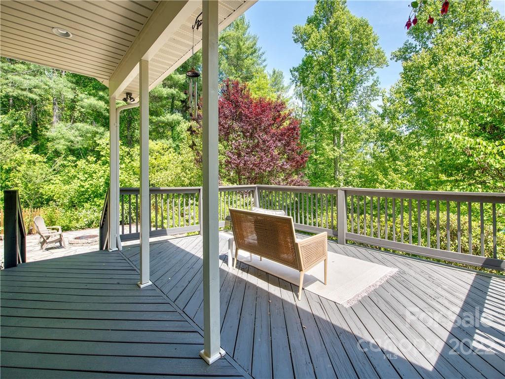 166 Amaroo Ridge, Unit 5 6 Sylva, NC 28779 - Photo 25 of 30 Gallery Image 25