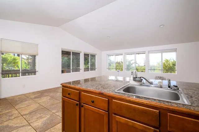 $2,795,000 | 810 Upper Ulumalu Road, Haiku, HI 96708