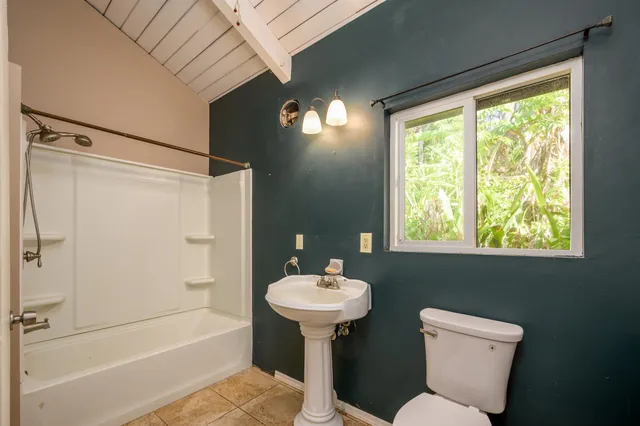 $2,795,000 | 810 Upper Ulumalu Road, Haiku, HI 96708