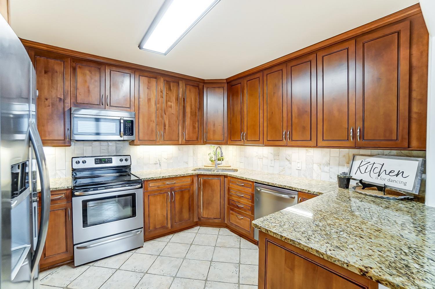 2444 Madison Road, Unit 1412 Cincinnati, OH 45208 - Photo 17 of 50