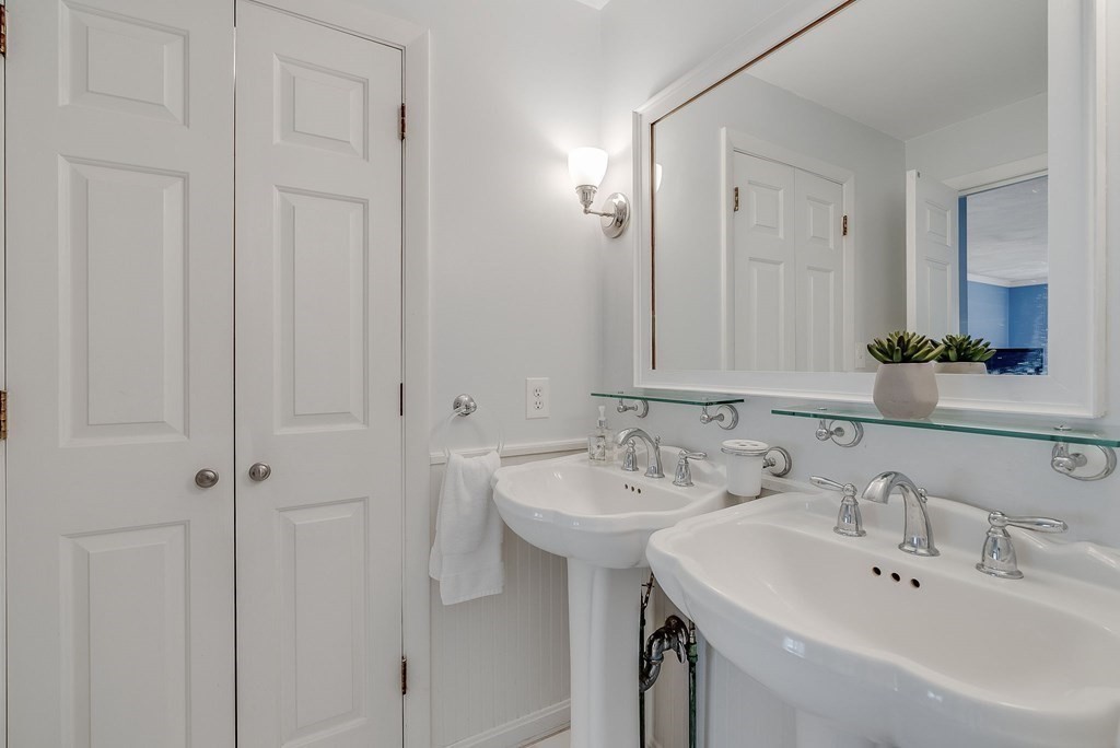 213 Silver Hill Road Concord, MA 01742 - Photo 24 of 40 Gallery Image 24