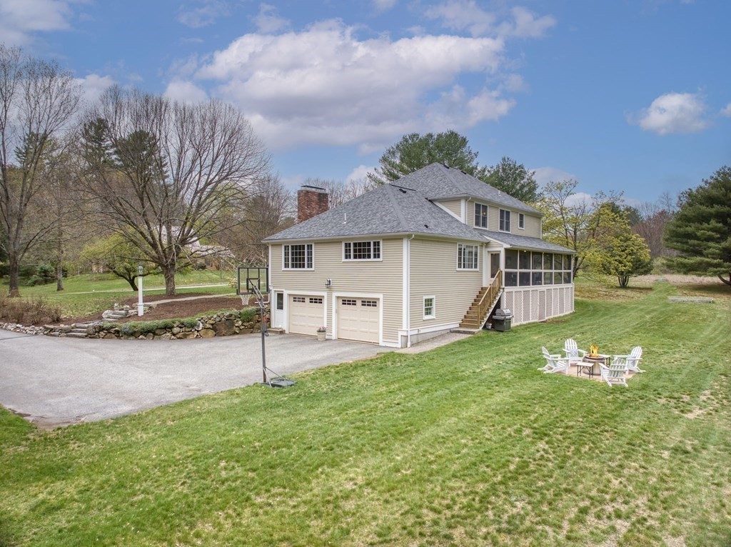 213 Silver Hill Road Concord, MA 01742 - Photo 3 of 40 Gallery Image 3