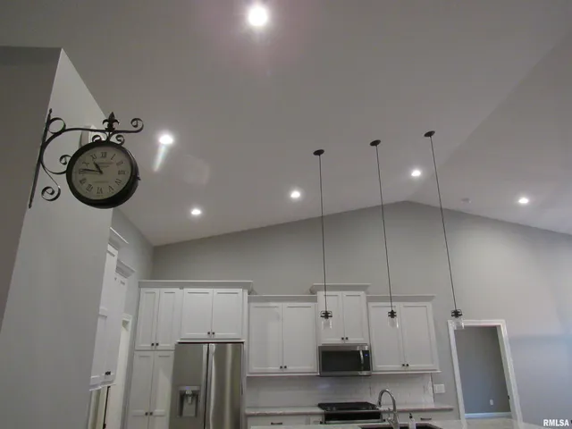 $3,500 | 1659 Celtic Court, Davenport, IA 52807