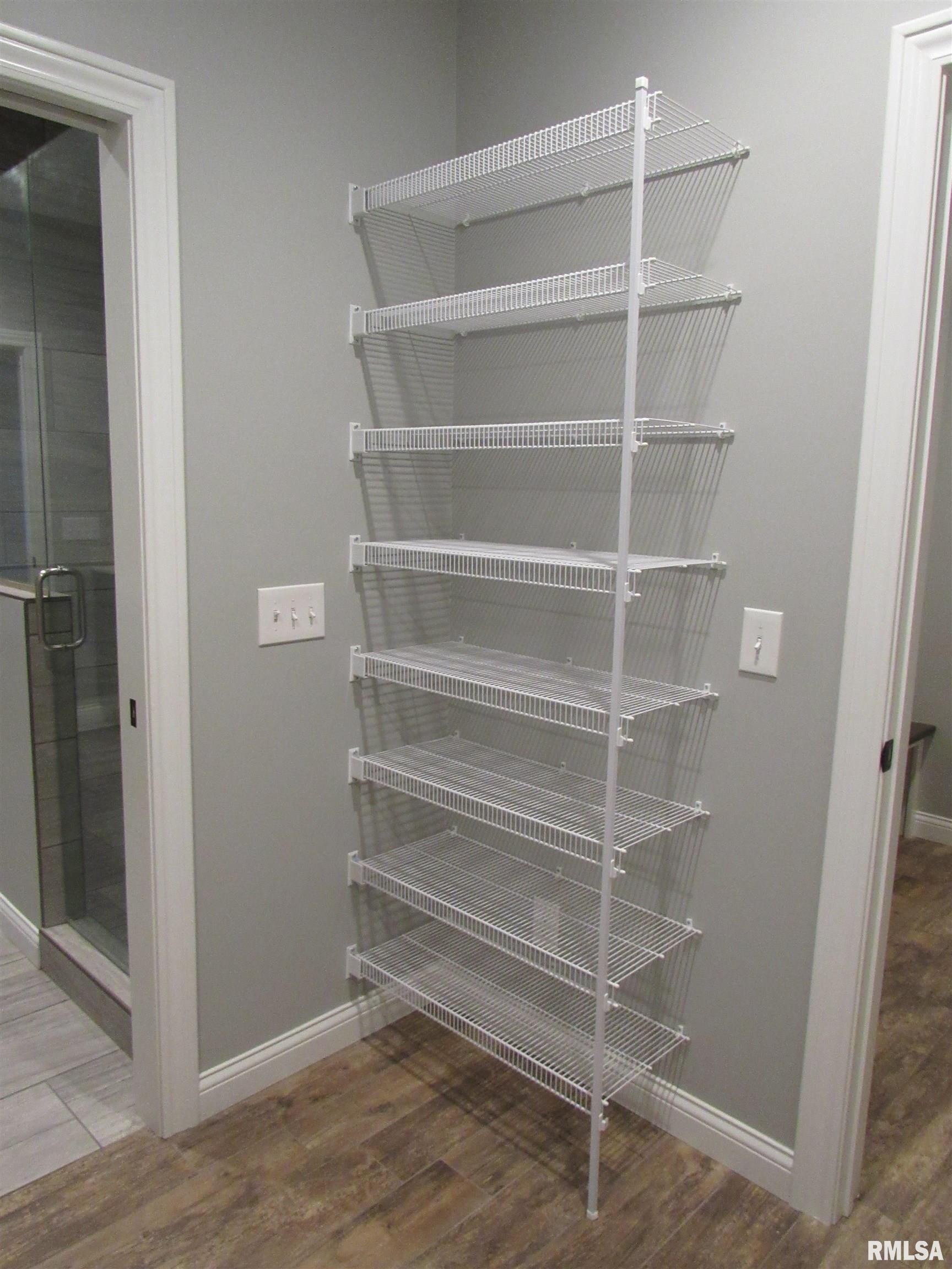 1659 Celtic Court Davenport, IA 52807 - Photo 23 of 57