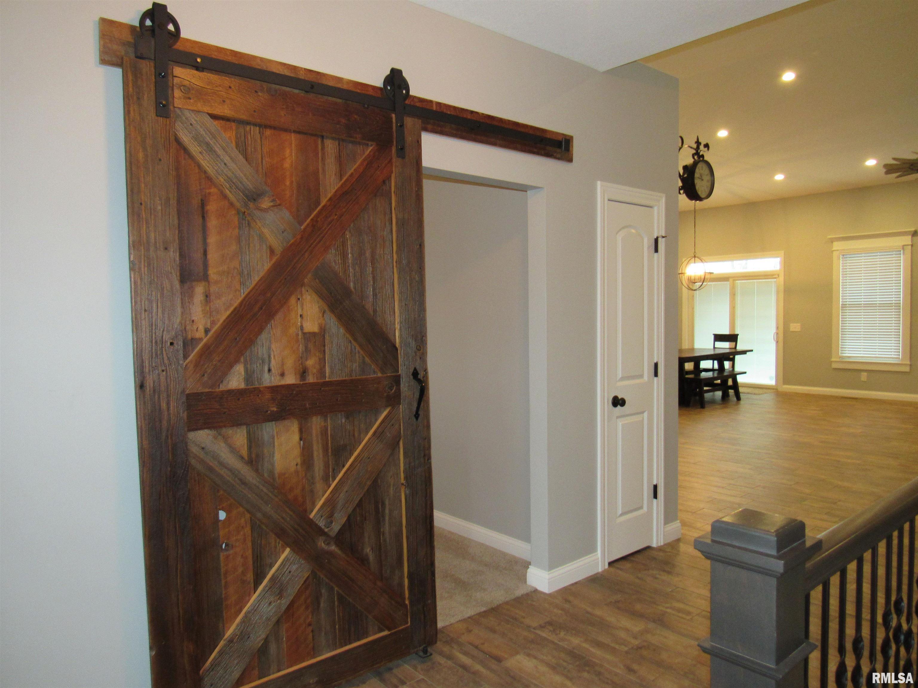 1659 Celtic Court Davenport, IA 52807 - Photo 3 of 57