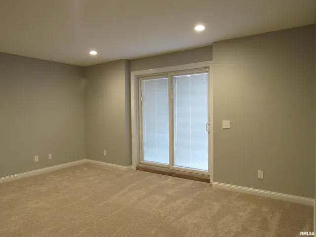 $3,500 | 1659 Celtic Court, Davenport, IA 52807