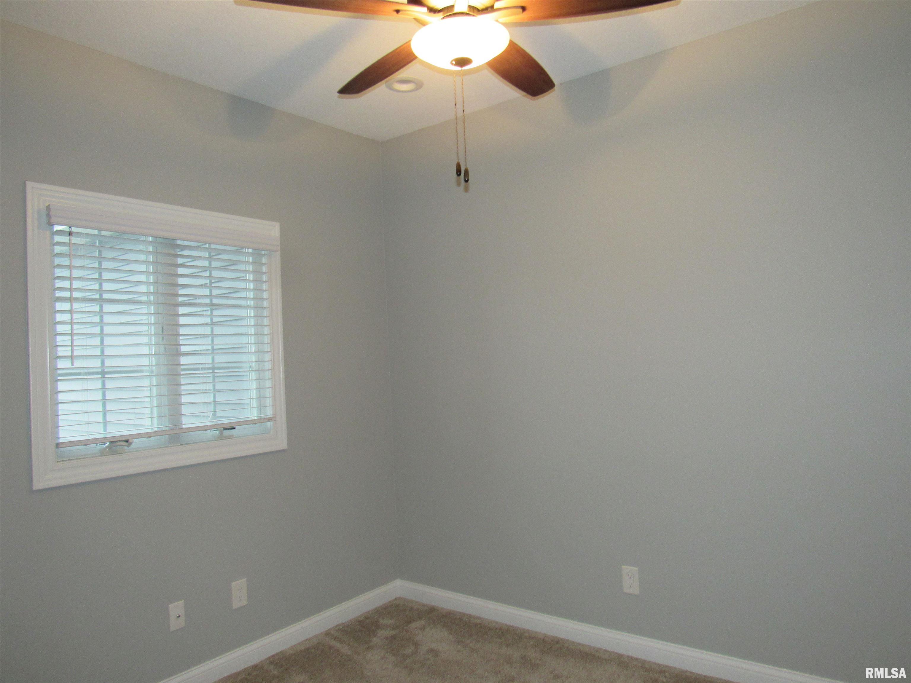 1659 Celtic Court Davenport, IA 52807 - Photo 5 of 57