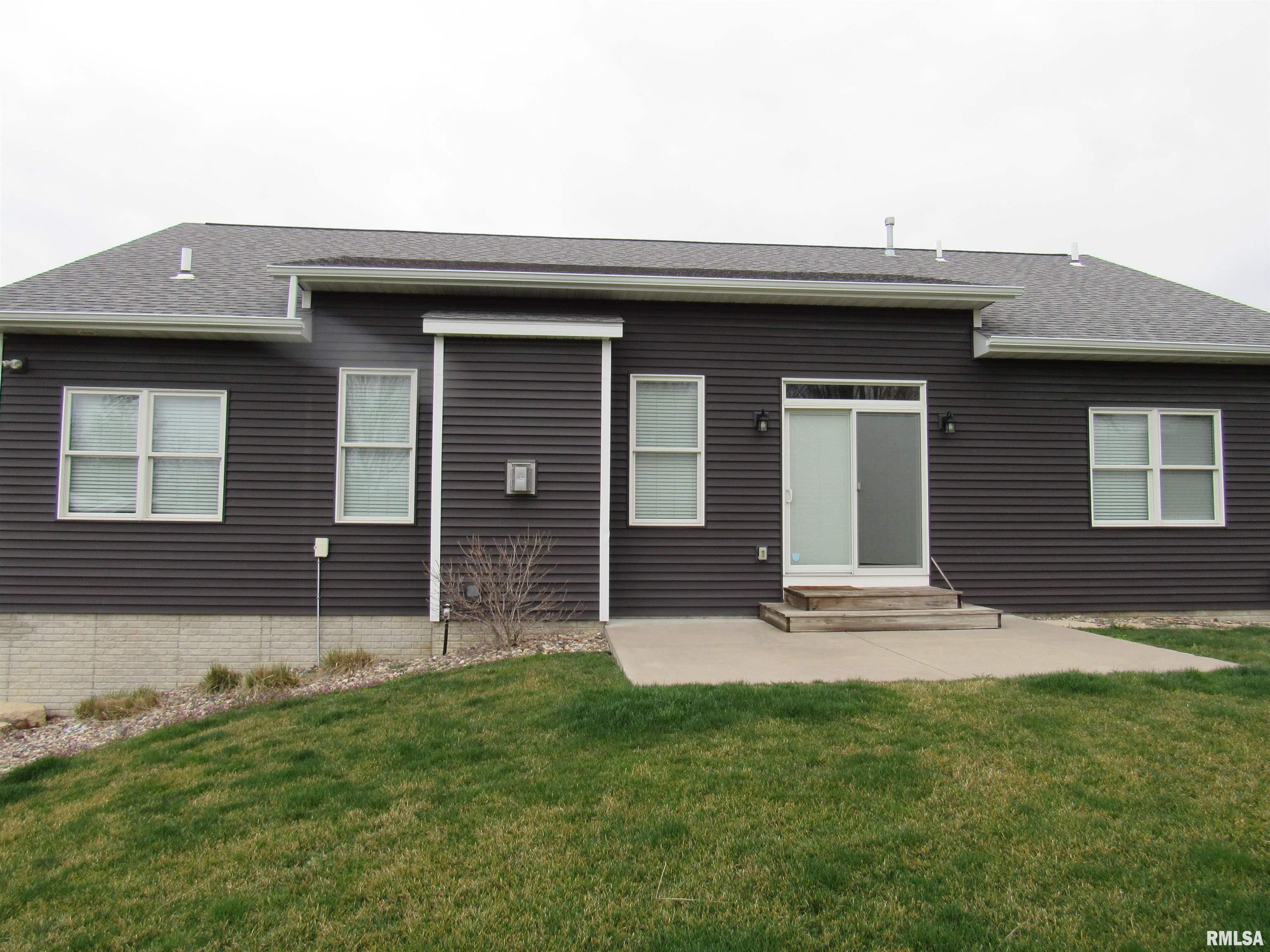 1659 Celtic Court Davenport, IA 52807 - Photo 55 of 57