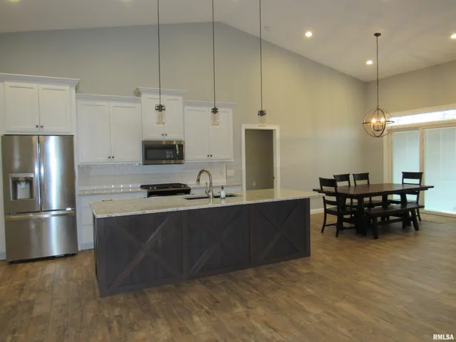 $3,500 | 1659 Celtic Court, Davenport, IA 52807