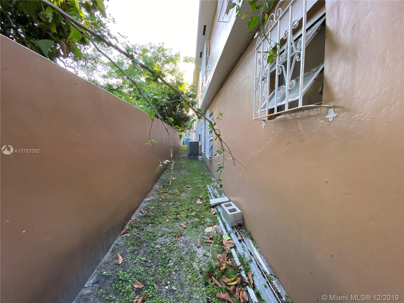 331 Southwest 23rd Road Miami, FL 33129 - Photo 23 of 26
