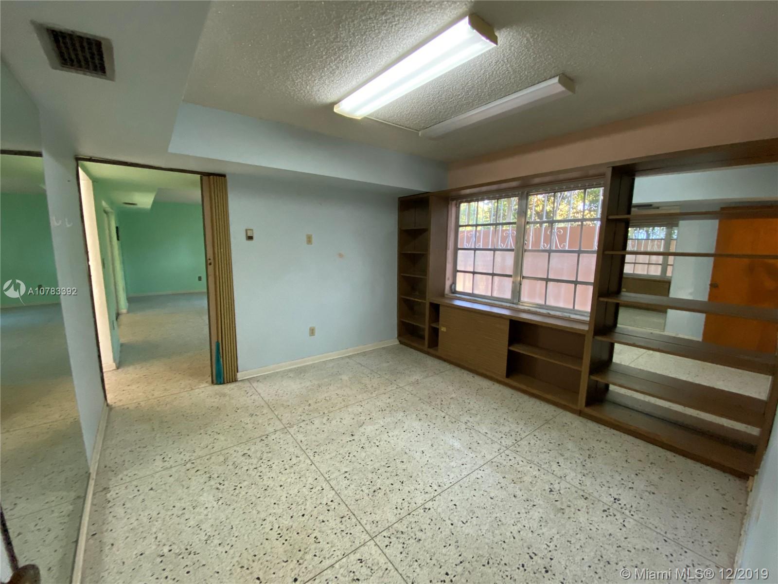 331 Southwest 23rd Road Miami, FL 33129 - Photo 9 of 26