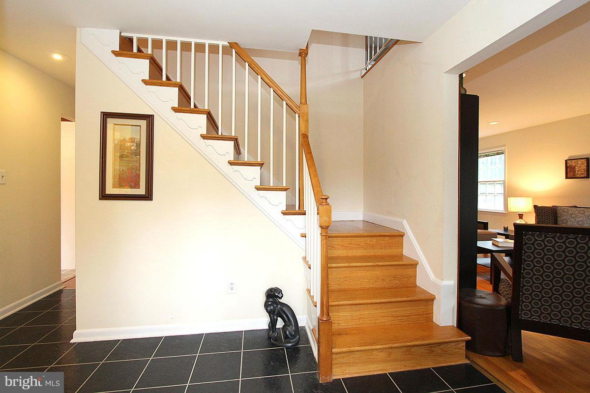2713 Weller Road Silver Spring, MD 20906 - Photo 3 of 30 Interior (General)
