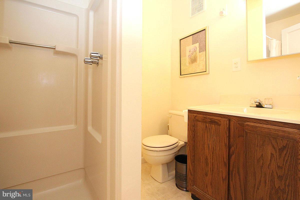 2713 Weller Road Silver Spring, MD 20906 - Photo 27 of 30 Bath
