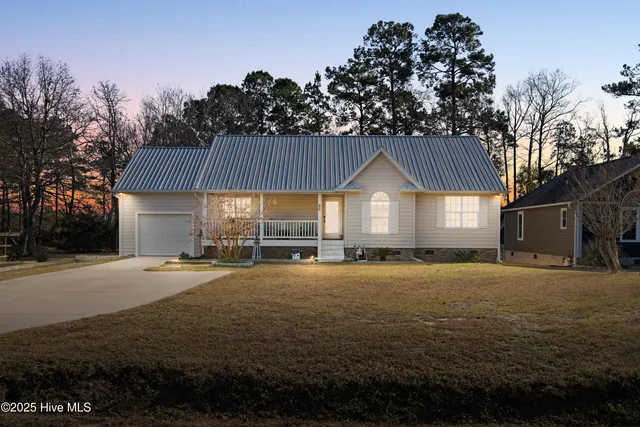 $300,000 | 285 Riverside Drive, Supply, NC 28462