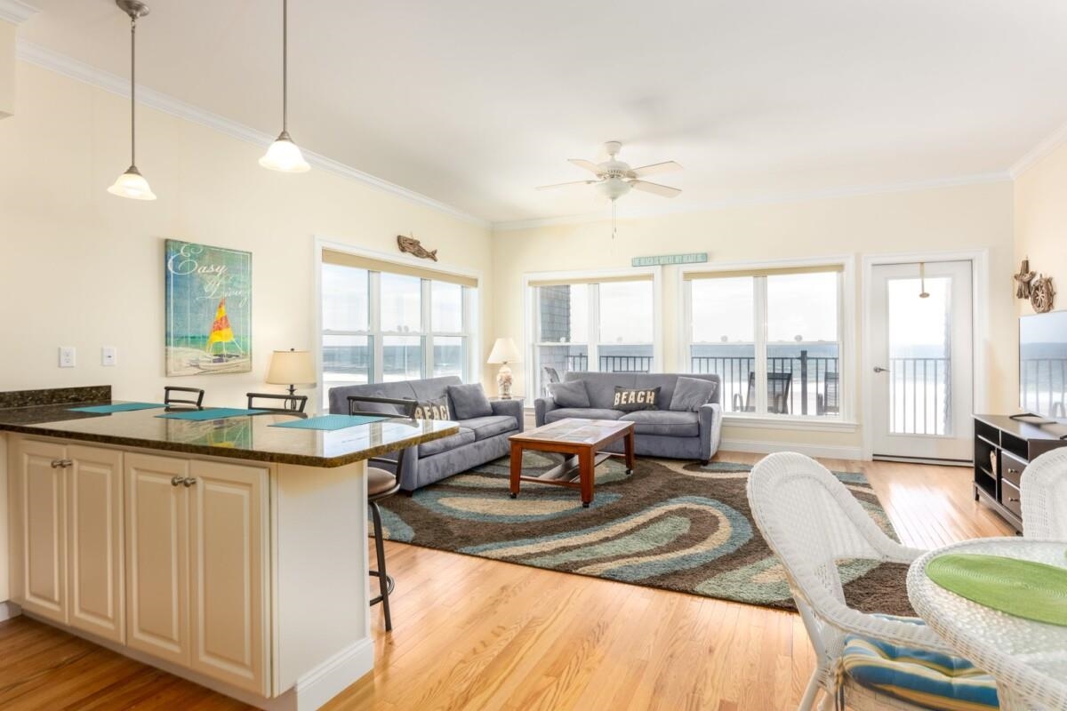 83 Ocean Boulevard, Unit 412 Hampton, NH 03842 - Photo 3 of 9