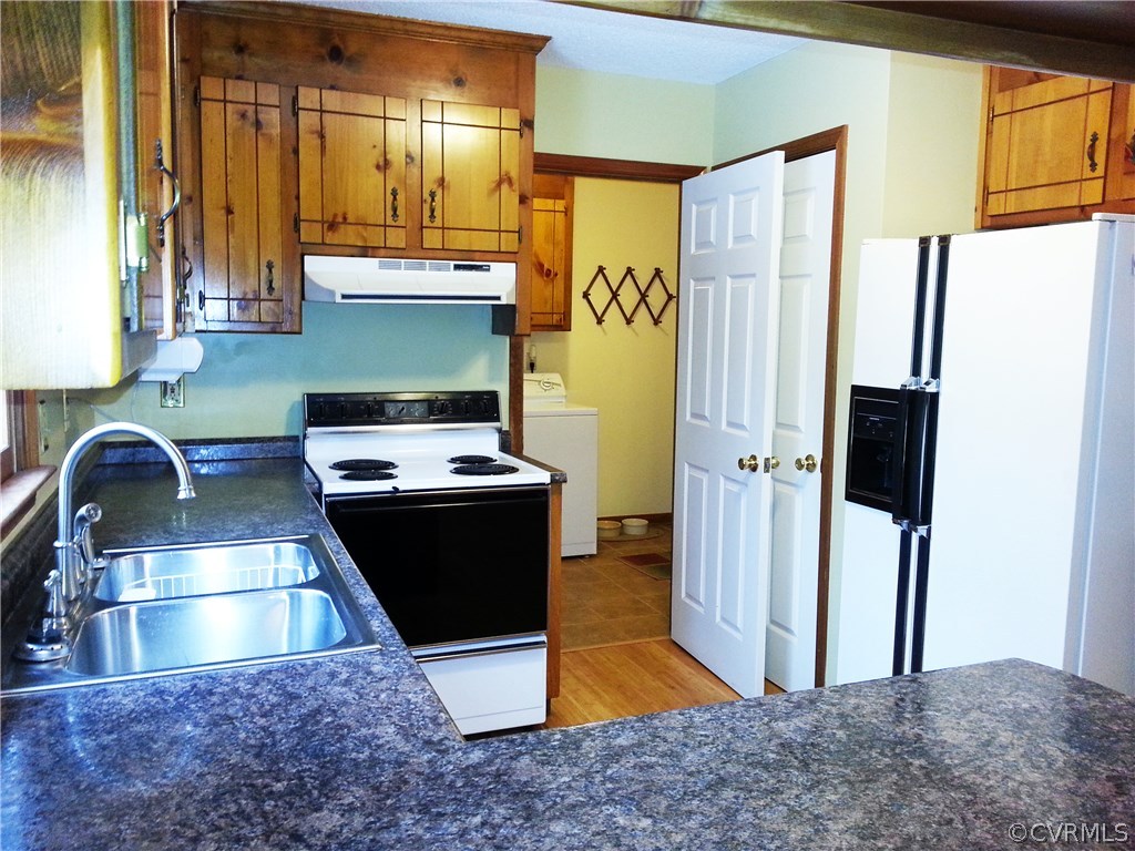 4800 Tatum Road Disputanta, VA 23842 - Photo 3 of 9