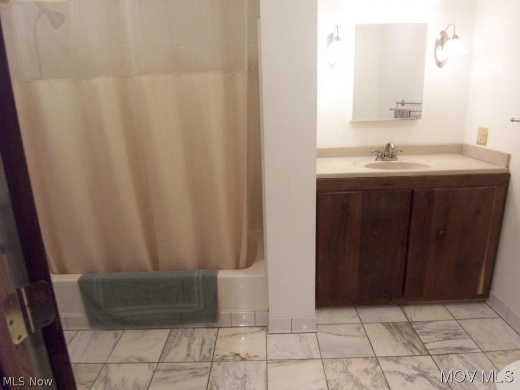 3786 Arvilla Road Friendly, WV 26146 - Photo 17 of 24 MBR bathroom