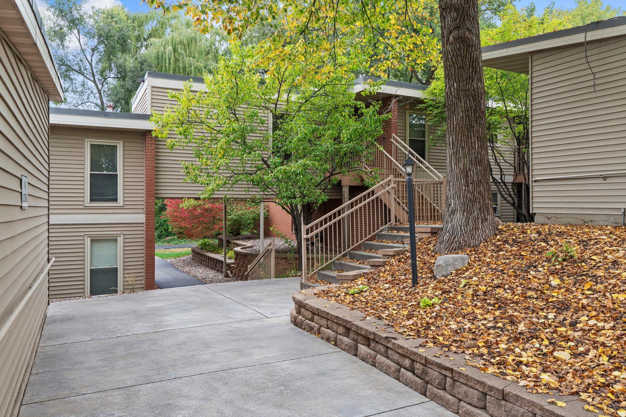 110288 Village Road Chaska, MN 55318 - Photo 24 of 28 Gallery Image 24