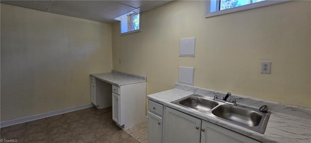 3406 Rolling Road High Point, NC 27265 - Photo 34 of 45