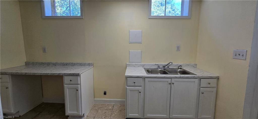 3406 Rolling Road High Point, NC 27265 - Photo 35 of 45