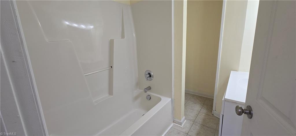 3406 Rolling Road High Point, NC 27265 - Photo 37 of 45