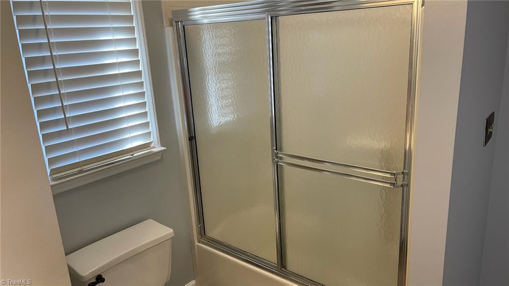 693 Ben Lee Road Thomasville, NC 27360 - Photo 11 of 25 Gallery Image 11