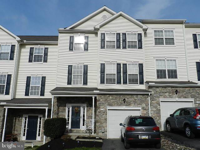 2134 Maple Road York, PA 17408 - Photo 1 of 16