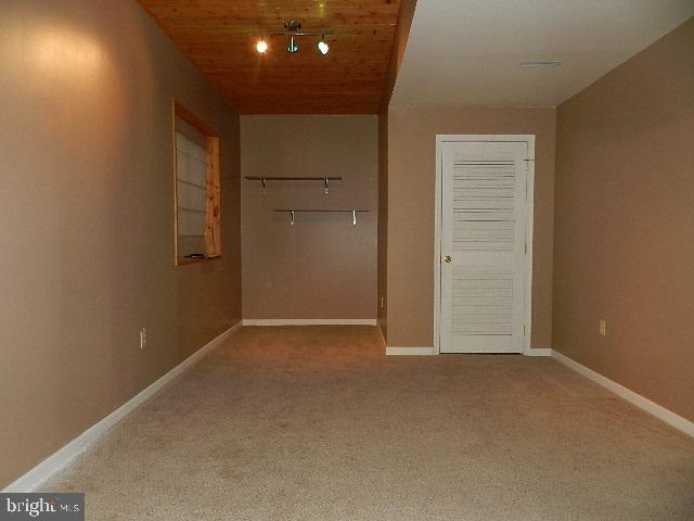 2134 Maple Road York, PA 17408 - Photo 4 of 16