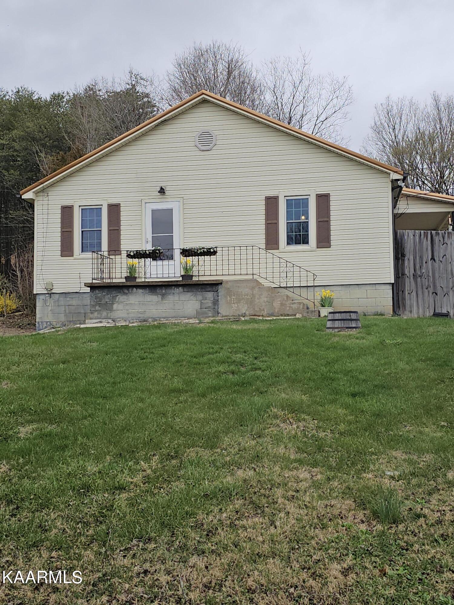 726 Sulphur Springs Road Clinton, TN 37716 - Photo 1 of 22 20230226_155533