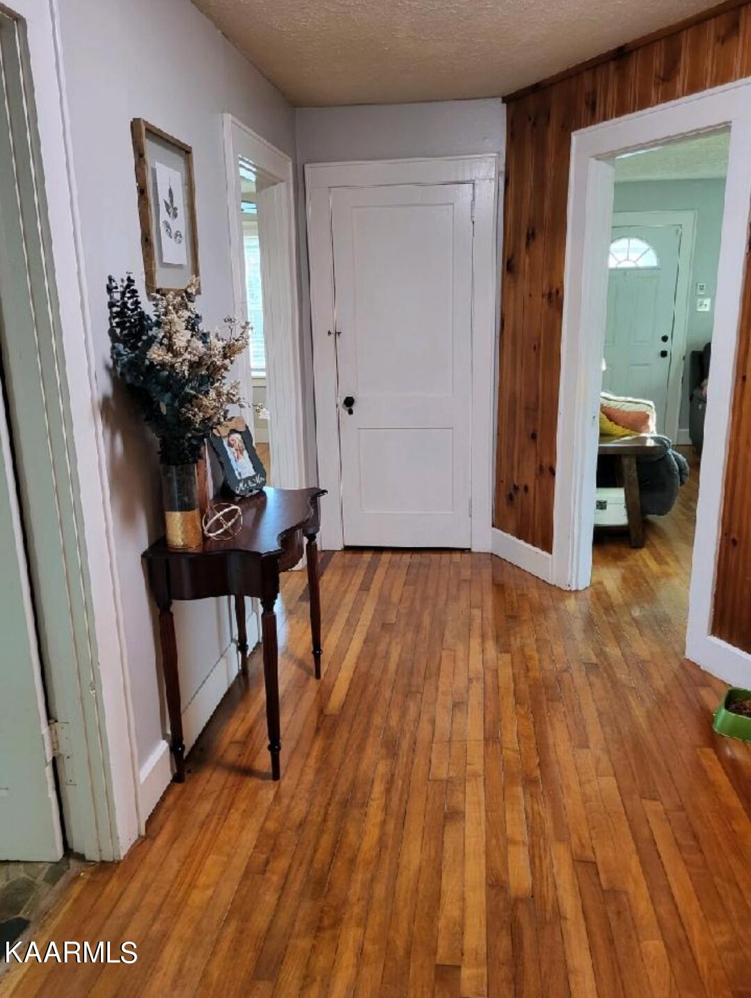 726 Sulphur Springs Road Clinton, TN 37716 - Photo 11 of 22 Hall