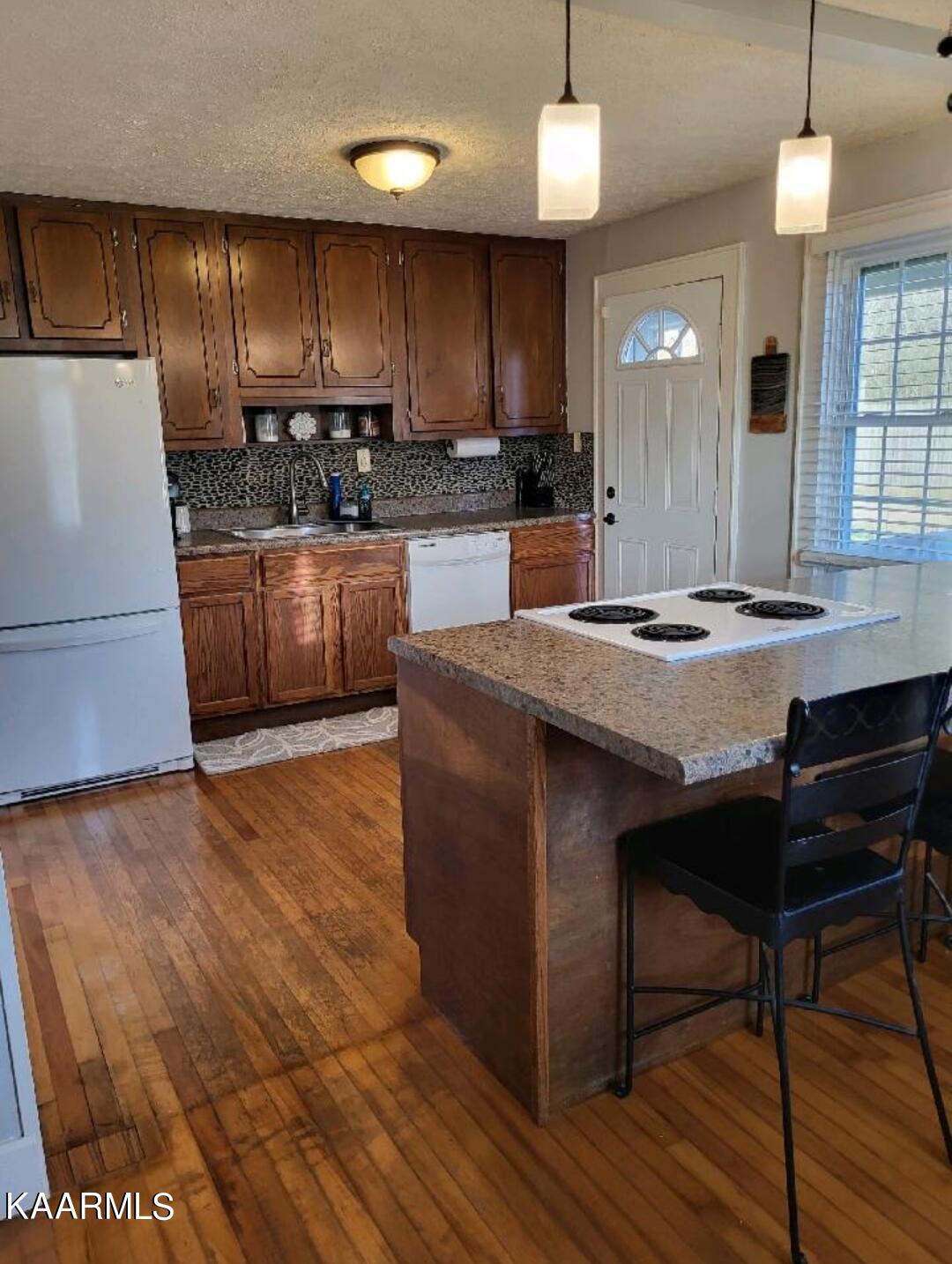 726 Sulphur Springs Road Clinton, TN 37716 - Photo 9 of 22 Kitchen
