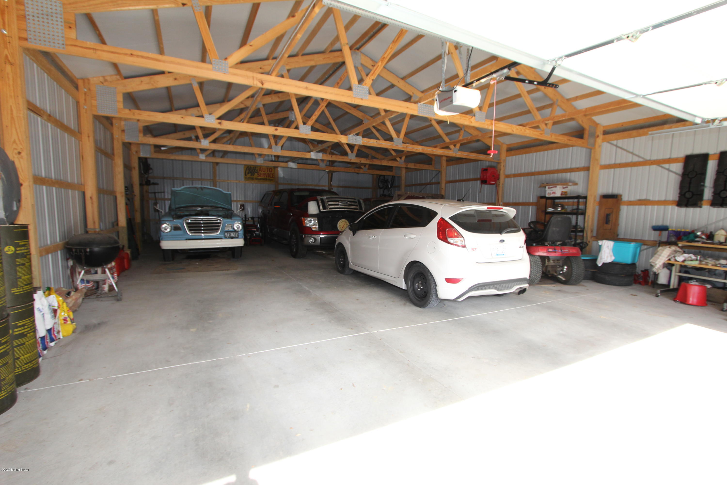 1089 Deer Run Road Lawrenceburg, KY 40342 - Photo 41 of 49 Inside garage