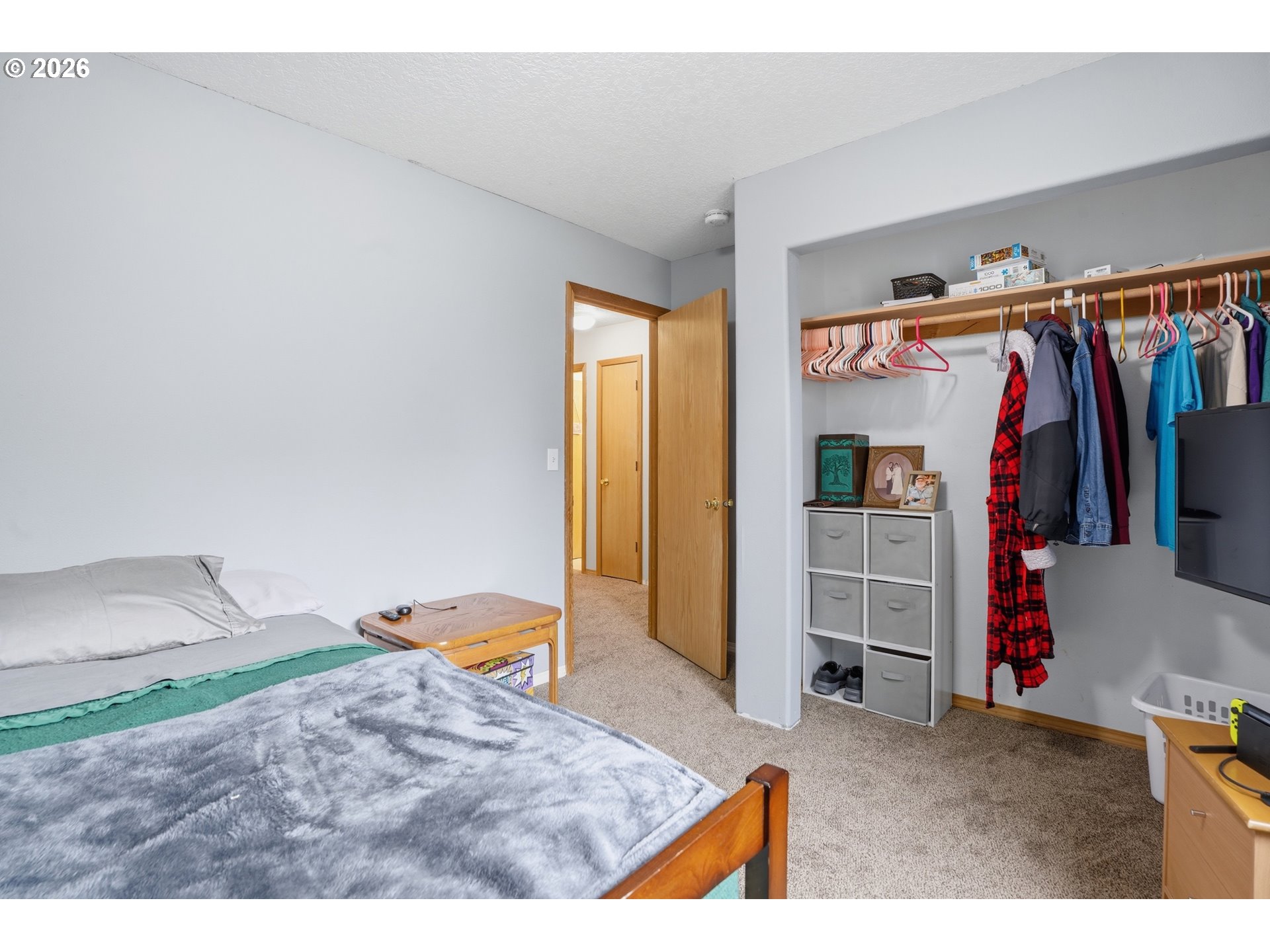 105 Toliver Road Molalla, OR 97038 - Photo 19 of 34 a view of a bedroom with a bed and closet