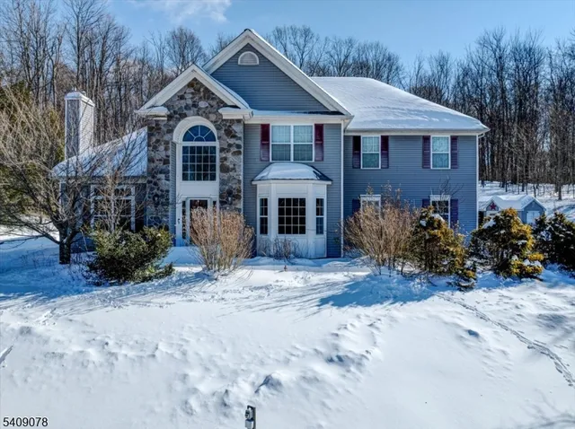 $699,900 | 5 Upper Plateau Drive, Vernon, NJ 07462