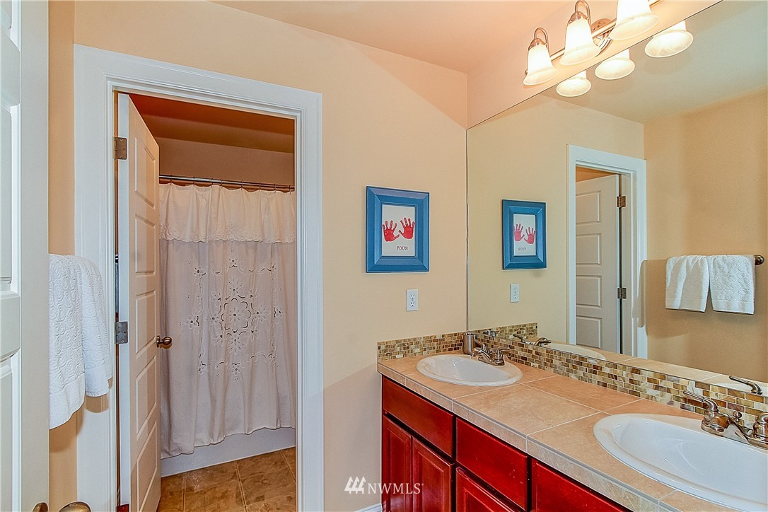 3815 209th Street Southeast Bothell, WA 98021 - Photo 18 of 25