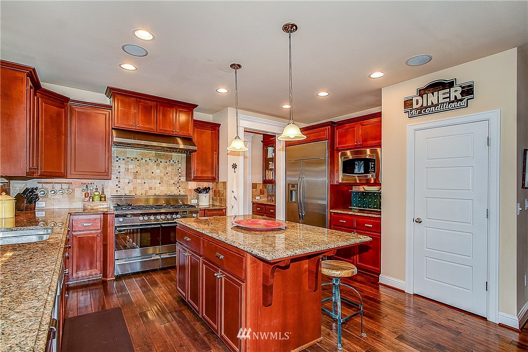 3815 209th Street Southeast Bothell, WA 98021 - Photo 8 of 25