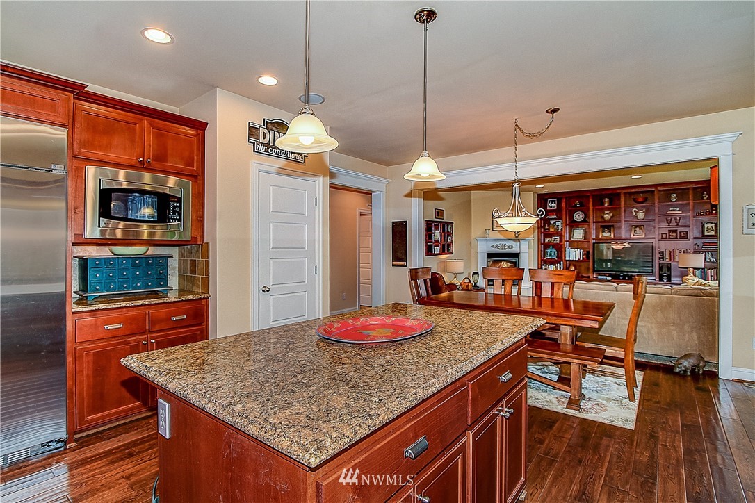 3815 209th Street Southeast Bothell, WA 98021 - Photo 9 of 25