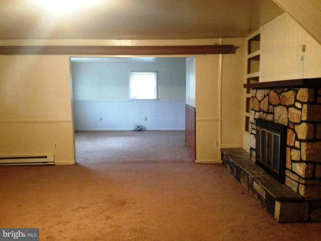 1045 Welsh Road Morgantown, PA 19543 - Photo 3 of 19 Gallery Image 3