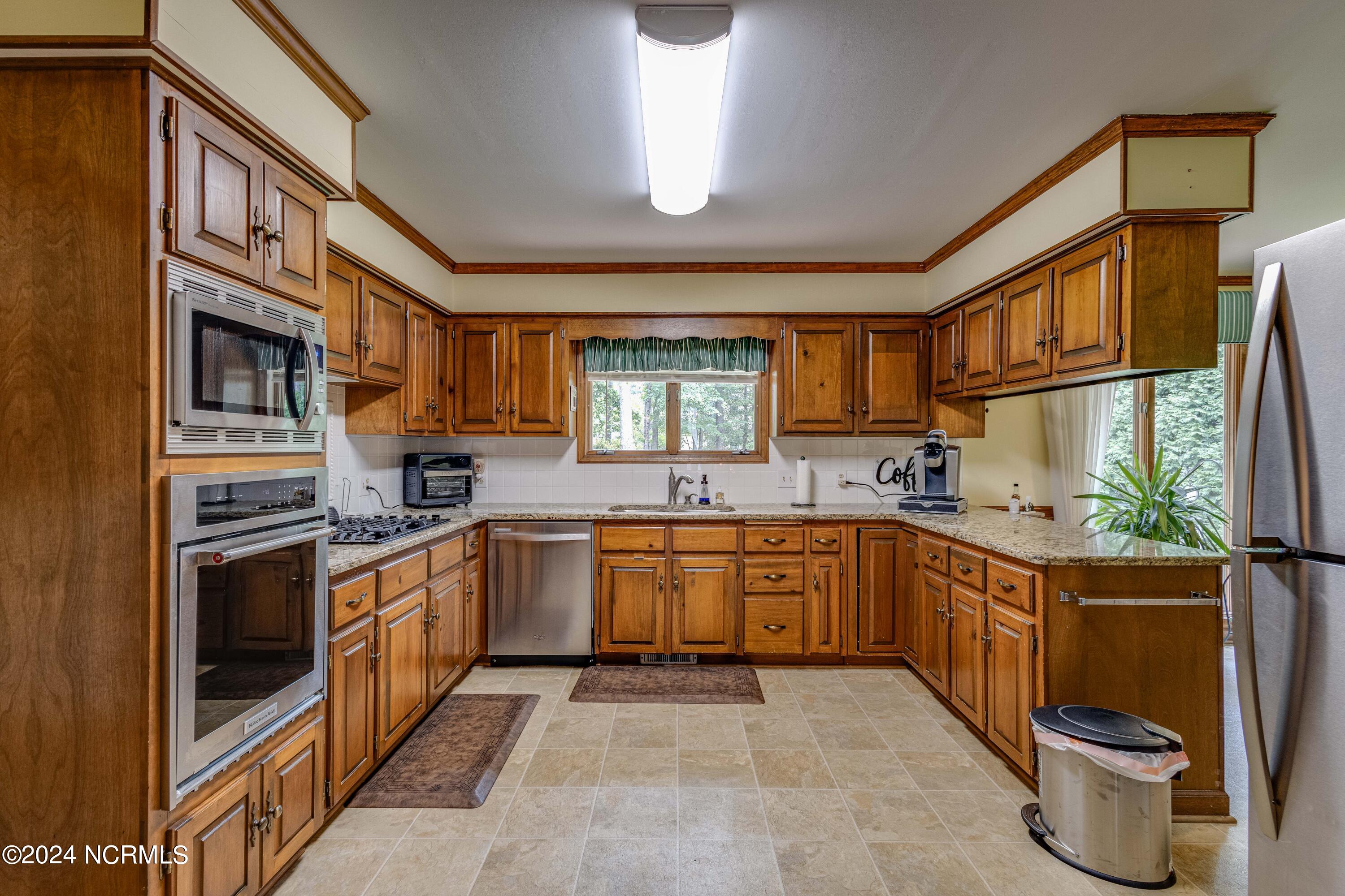 406 Alderson Road Washington, NC 27889 - Photo 11 of 42 IMG_5971