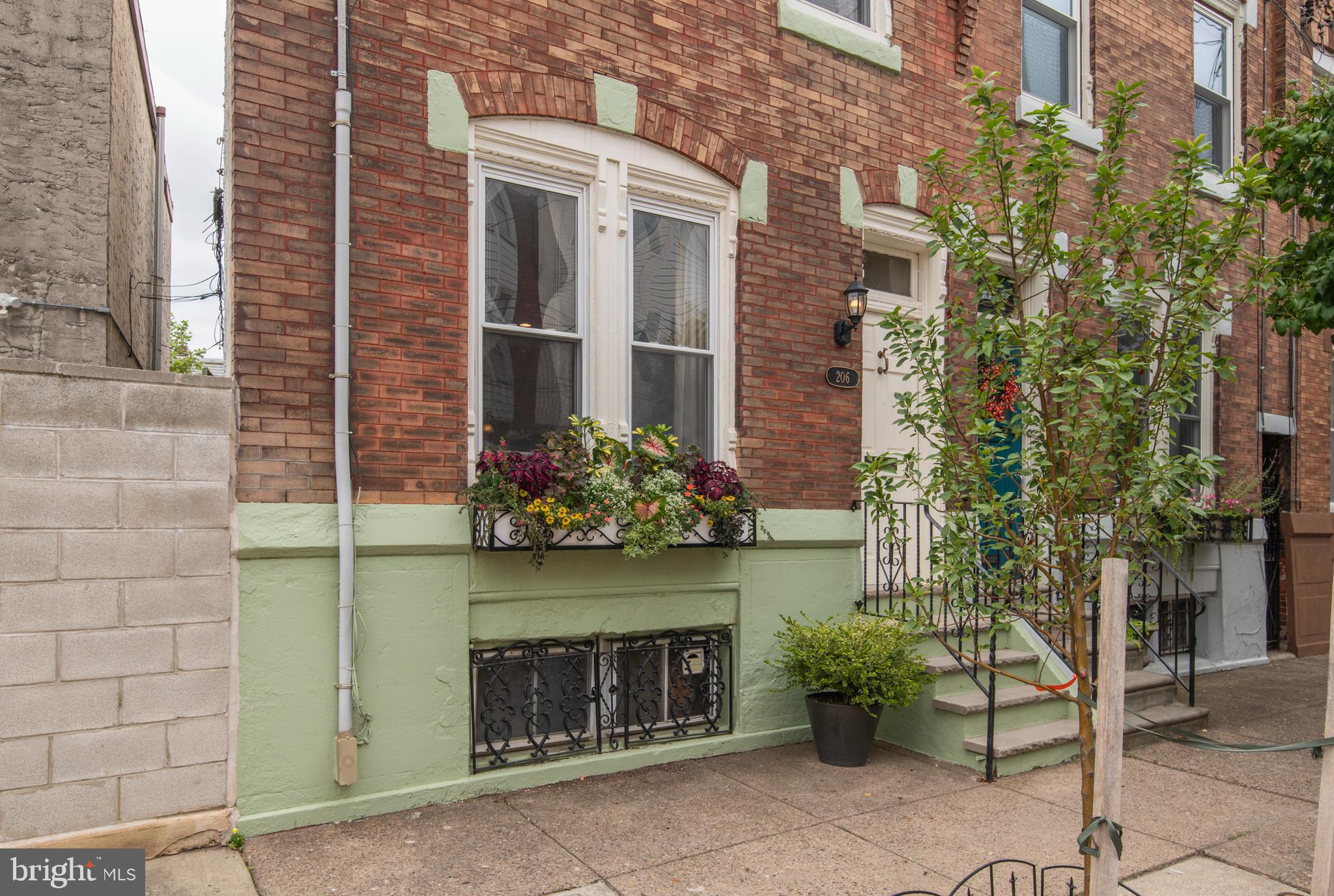 206 Tasker Street Philadelphia, PA 19148 - Photo 3 of 35 Gallery Image 3