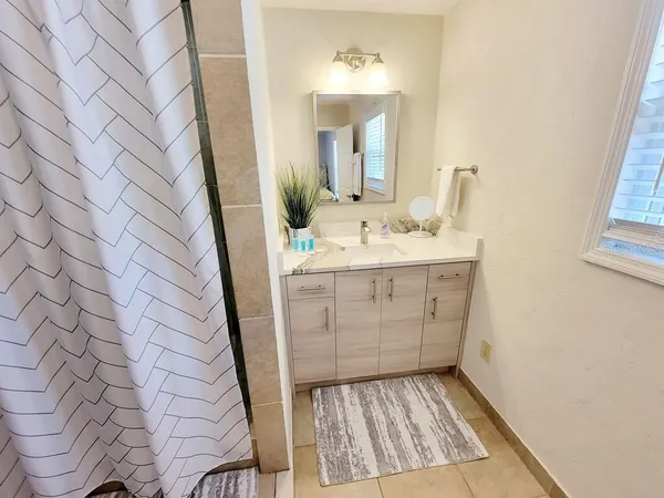 $3,100 | 1817 Ivanhoe Street, Unit A&B, Sarasota, FL 34231