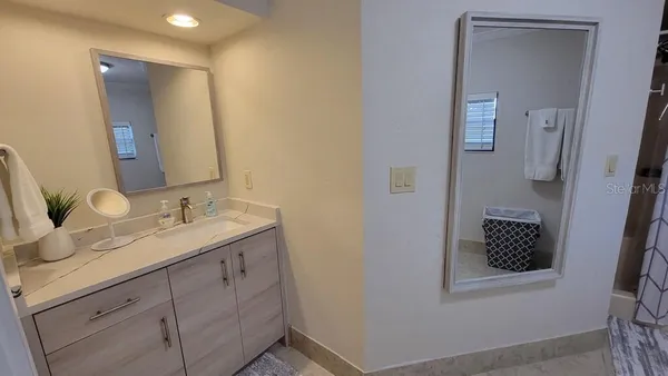 $3,100 | 1817 Ivanhoe Street, Unit A&B, Sarasota, FL 34231