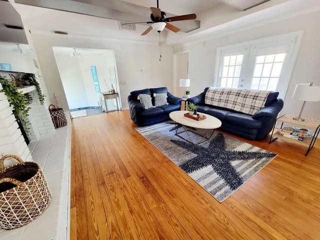 $3,100 | 1817 Ivanhoe Street, Unit A&B, Sarasota, FL 34231