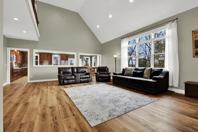 $849,900 | N4550 County Rd DJ, Juneau, WI 53039