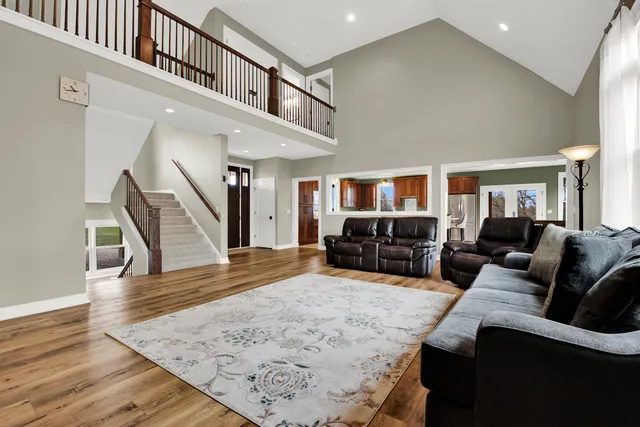 $849,900 | N4550 County Rd DJ, Juneau, WI 53039